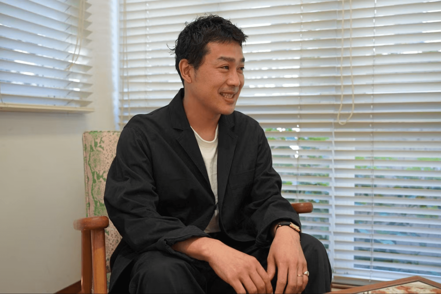 トゥモローランド 上田知弘氏のインタビューカット