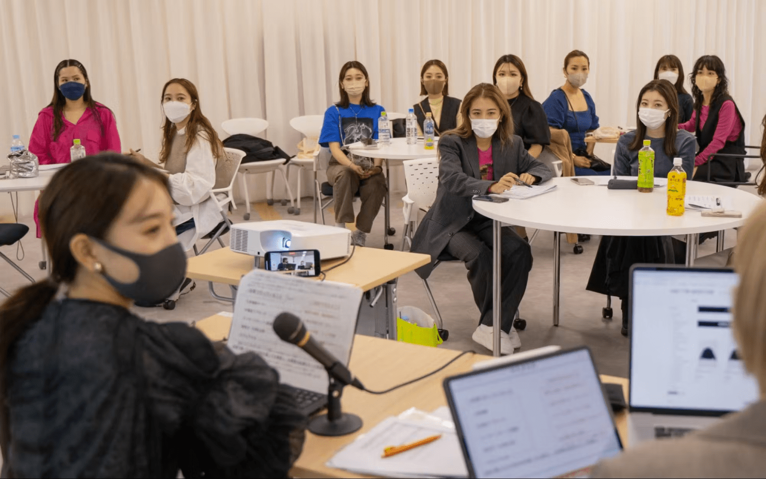 バロックジャパンリミテッドのSTAFF START研修風景