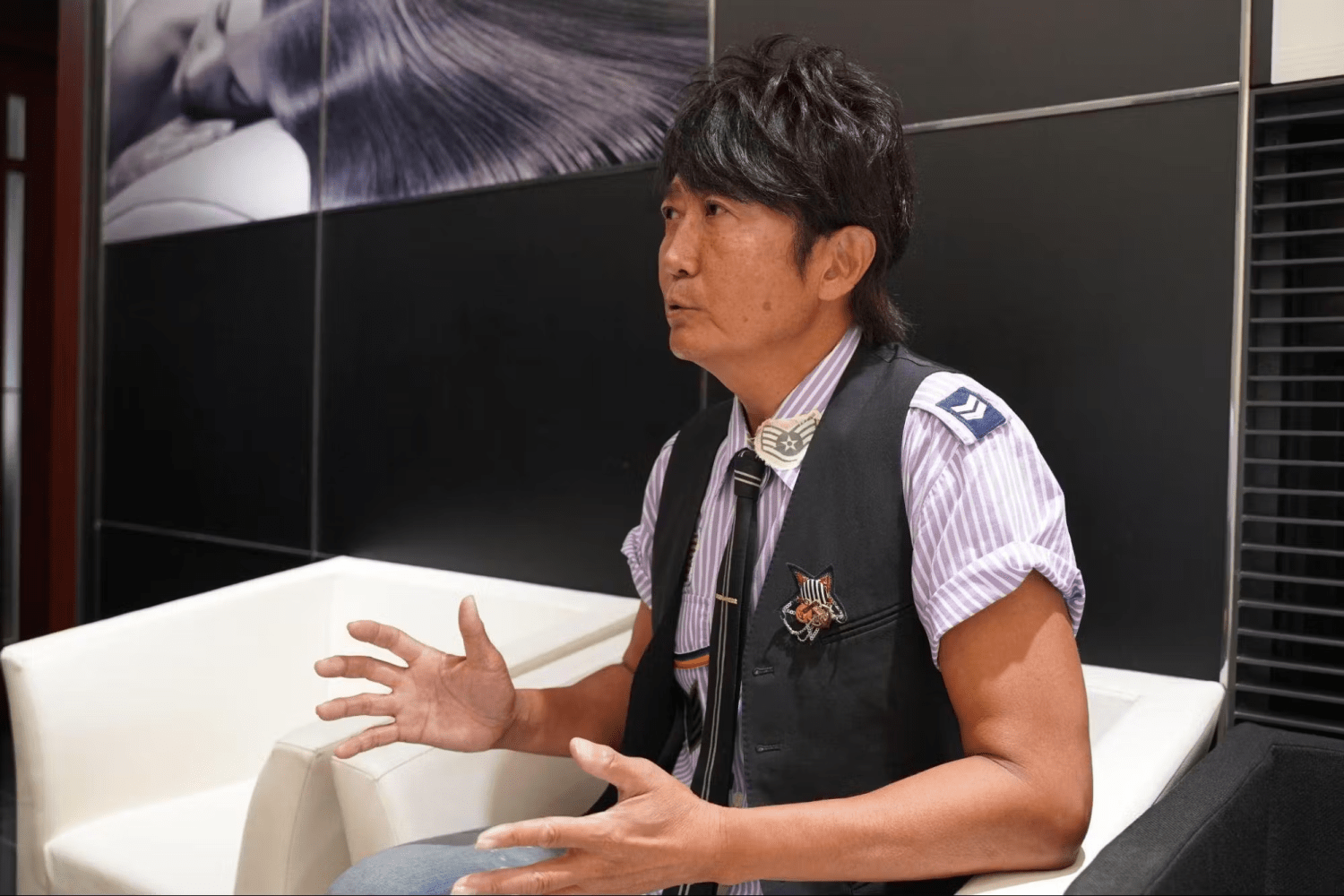 美容師の働き方とスタッフDXについて語るインタビューカット