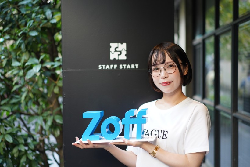 【スタッフインタビュー】「”私には似合わない”も大事な情報源」―Zoff 坪内 菜々美（つなかん）さん、STAFF OF THE YEAR 2025 物販部門 予選1位通過の裏側